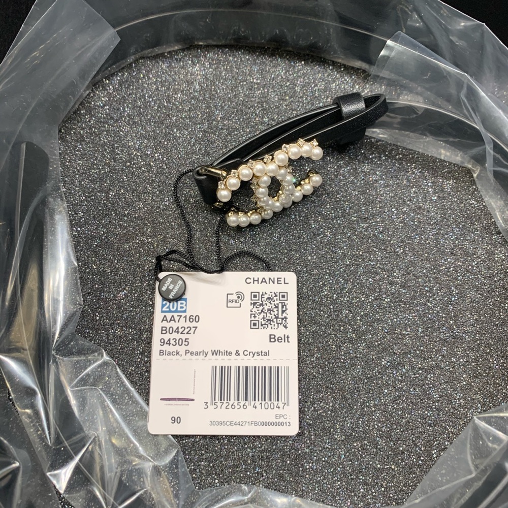 SOLD Chanel Black Pearly White & Crystal Belt - Picture 2 of 11